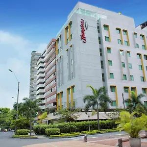 Hotel Hampton By Hilton Cali