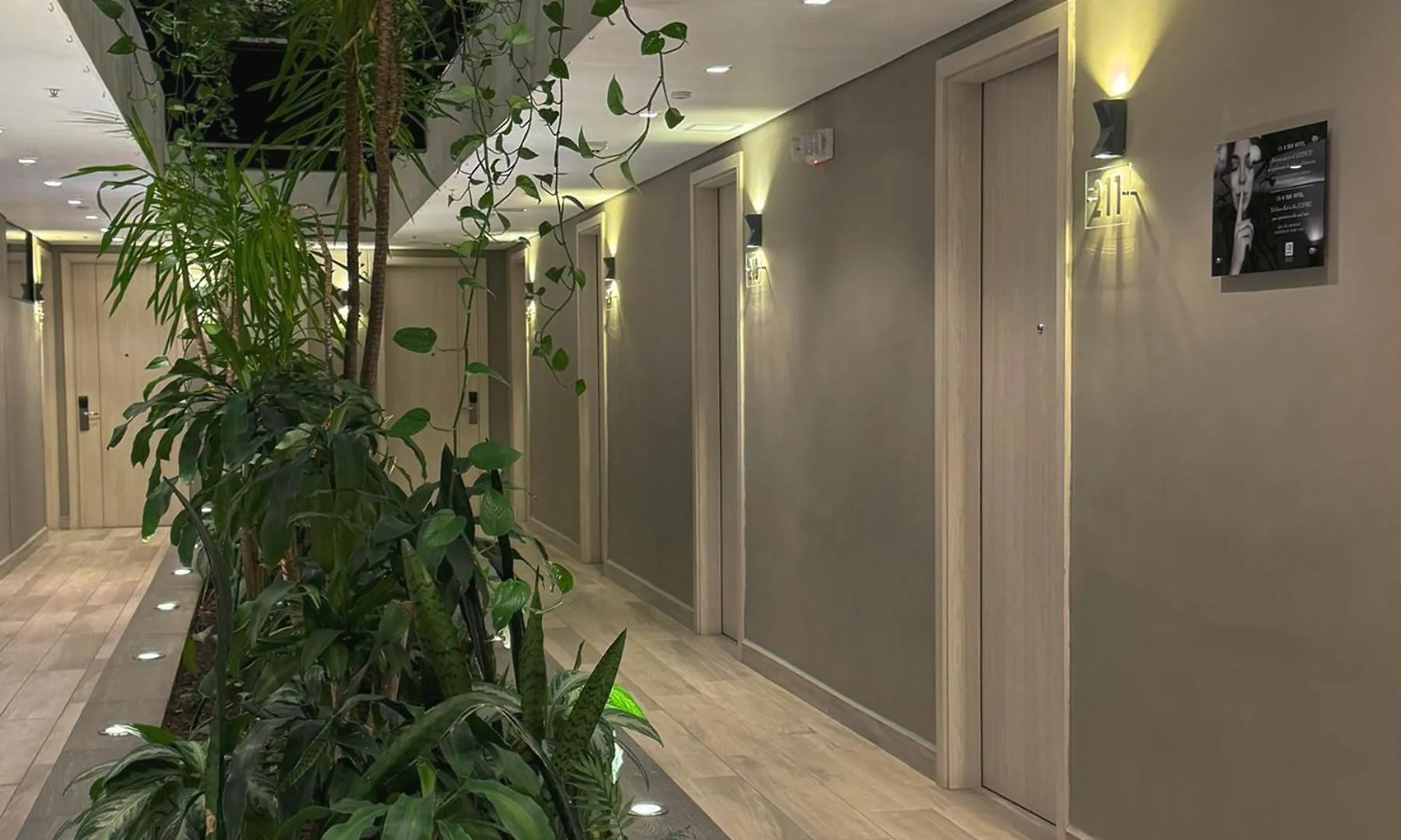 ****  4 Sur Hotel Medellin Colombia